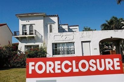 Foreclosure Homes  Sale on For Sale In Twin Cities Pushed Sales Up   Bank Foreclosures Sale