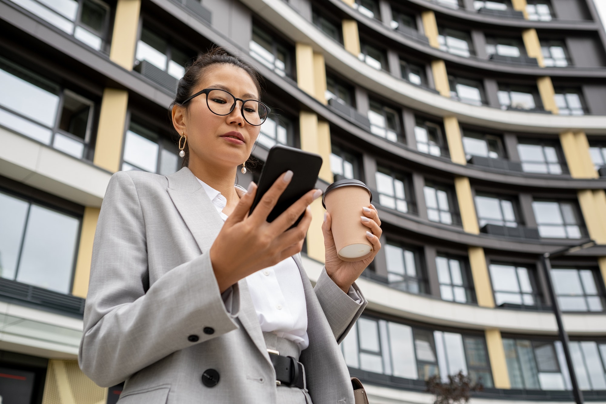 Empowering Real Estate Agents with AI: Top Tools to Streamline Operations